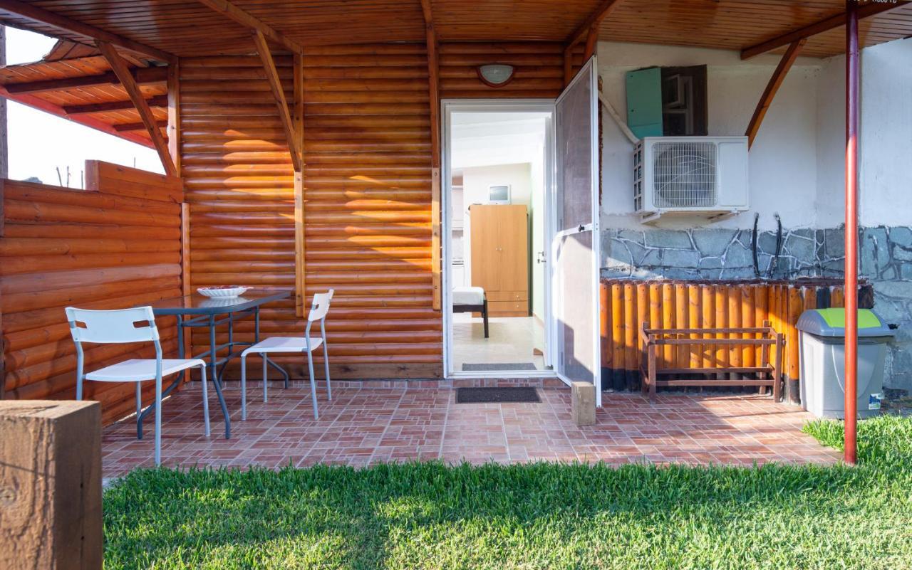 Agatha House Aparthotel Valtí Esterno foto