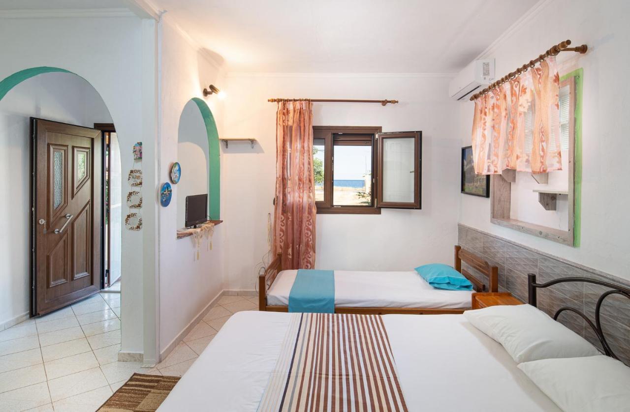 Agatha House Aparthotel Valtí Esterno foto