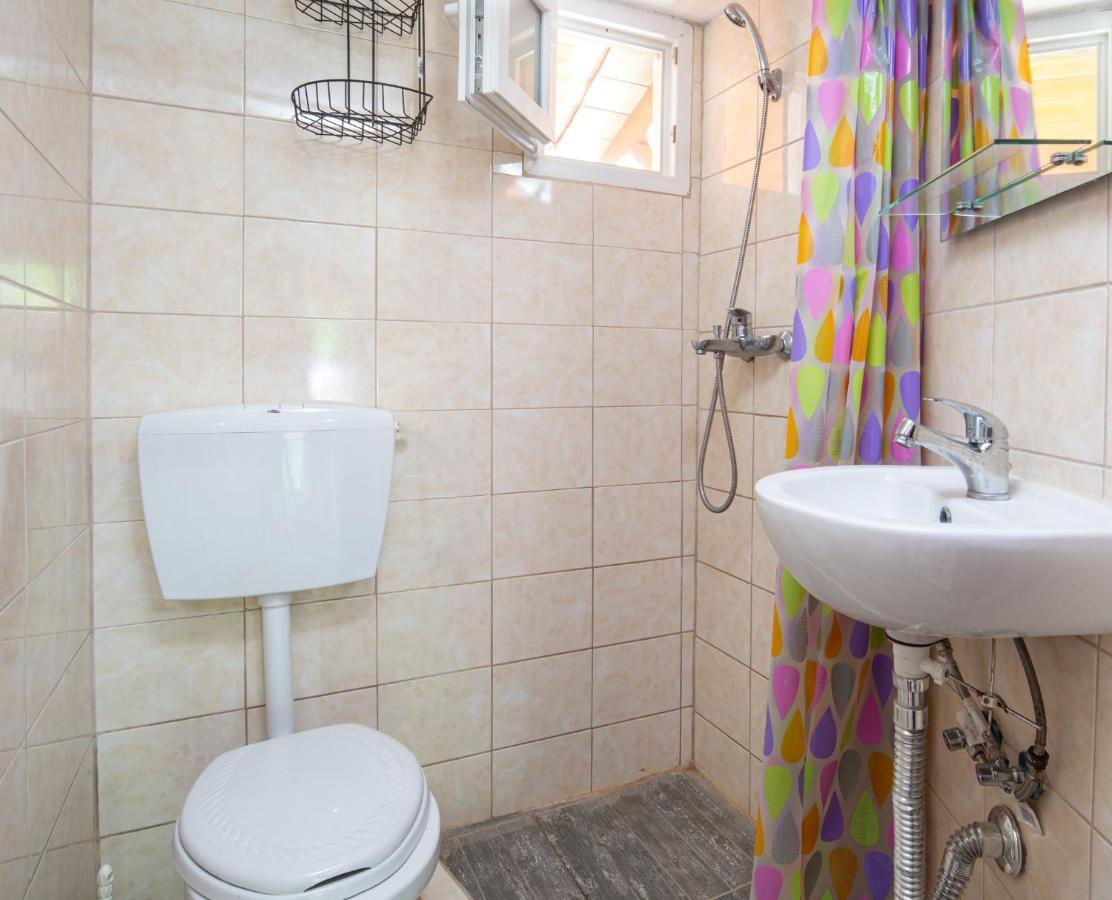 Agatha House Aparthotel Valtí Esterno foto